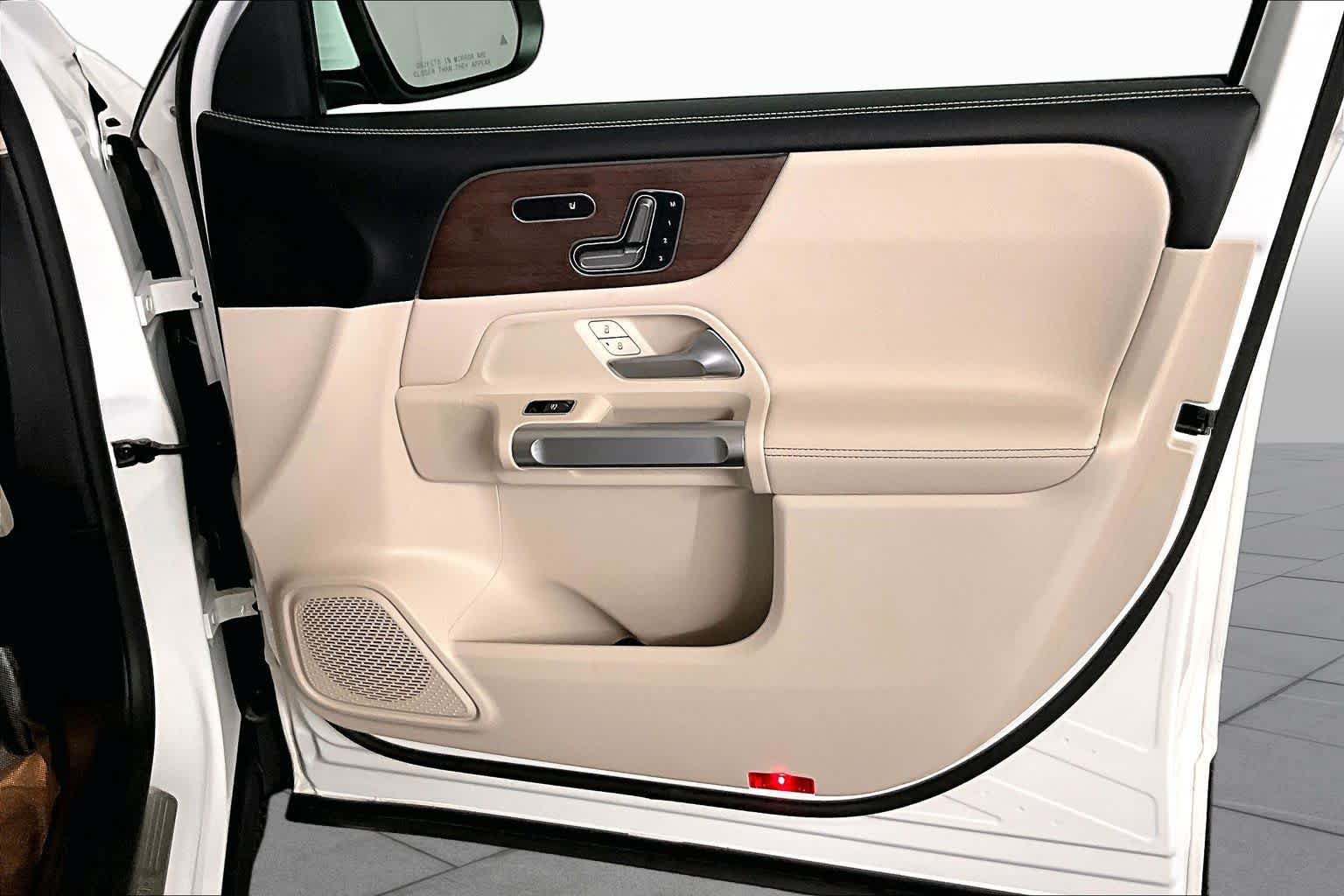 Certified 2023 Mercedes-Benz GLB 250 4MATIC image 23