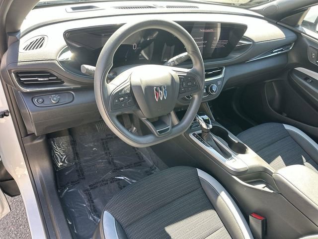 Used 2025 Buick Envista Preferred w/ Convenience II Package FWD image 9