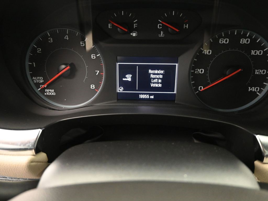 Used 2023 Chevrolet Traverse LS image 11