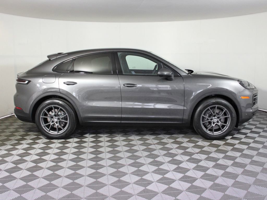 Certified 2026 Porsche Cayenne Coupe image 8