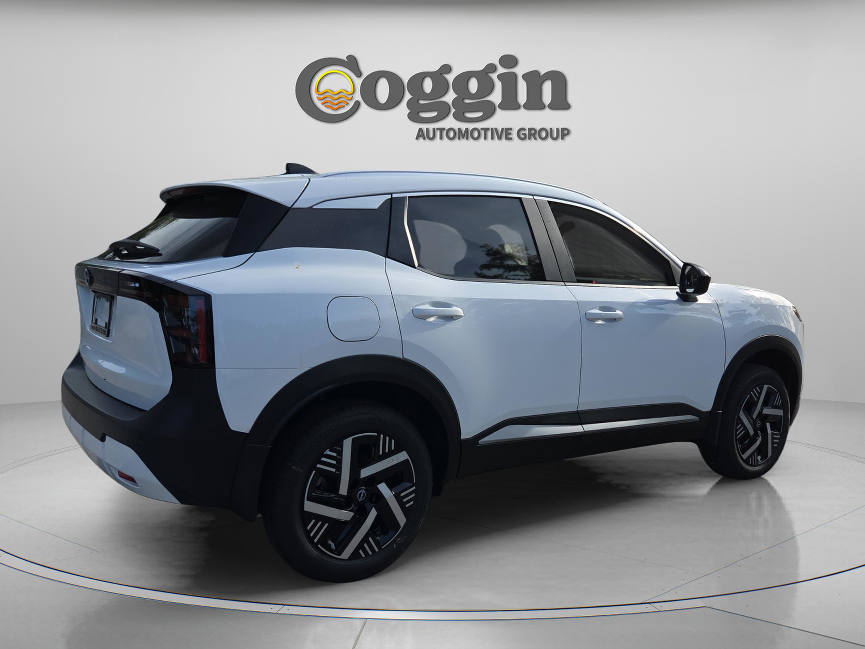 New 2026 Nissan Kicks SV FWD image 5