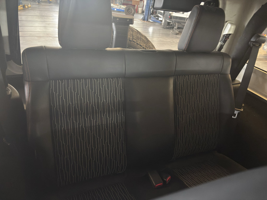 Used 2012 Jeep Wrangler Sahara AWD/4WD image 10