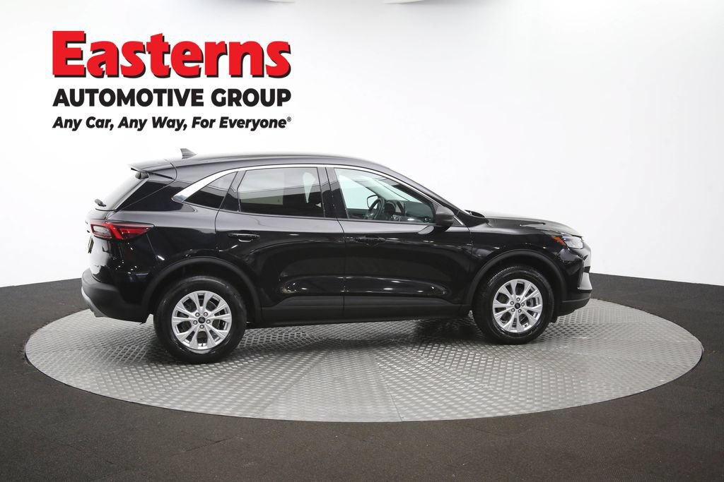 Used 2023 Ford Escape Active AWD/4WD image 43