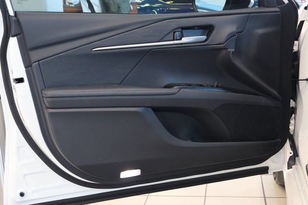 Used 2026 Toyota Camry XSE FWD image 10