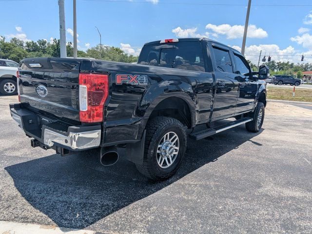 Used 2018 Ford F350 Lariat w/ Lariat Value Package AWD/4WD image 5