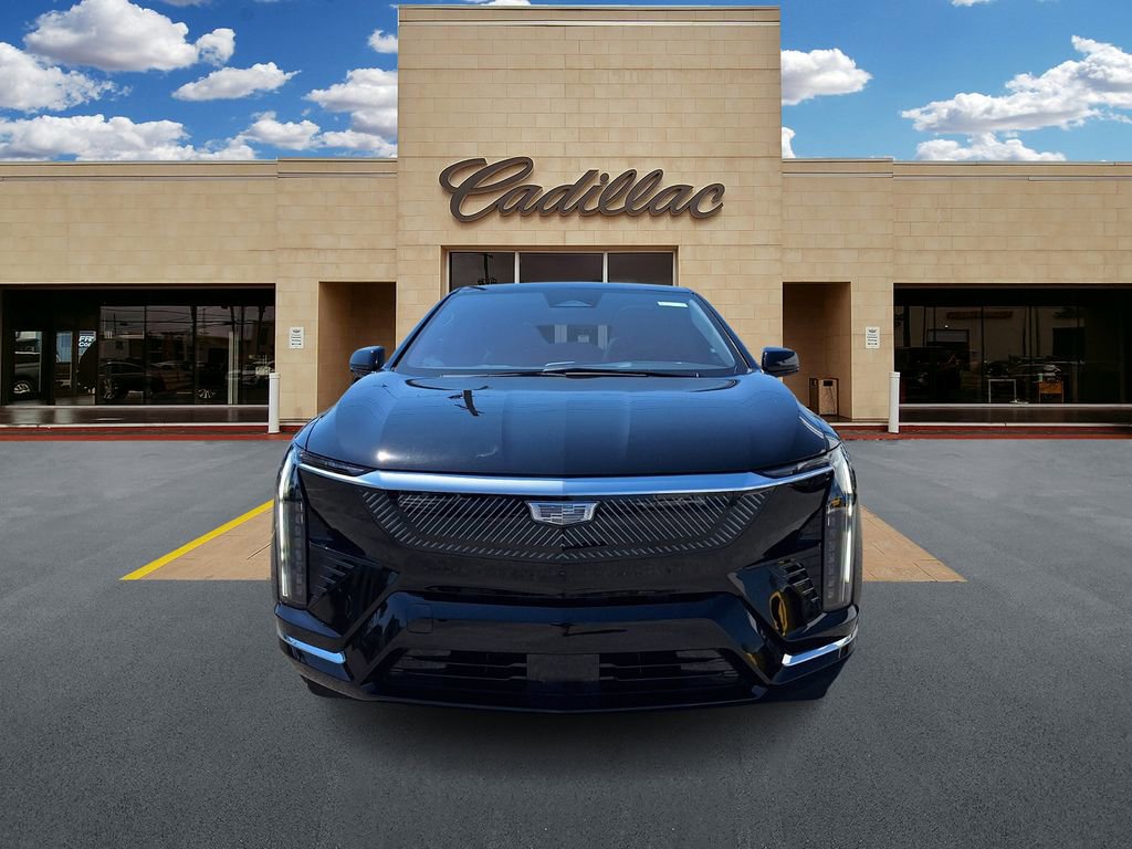 New 2025 Cadillac Optiq Luxury 2 image 8