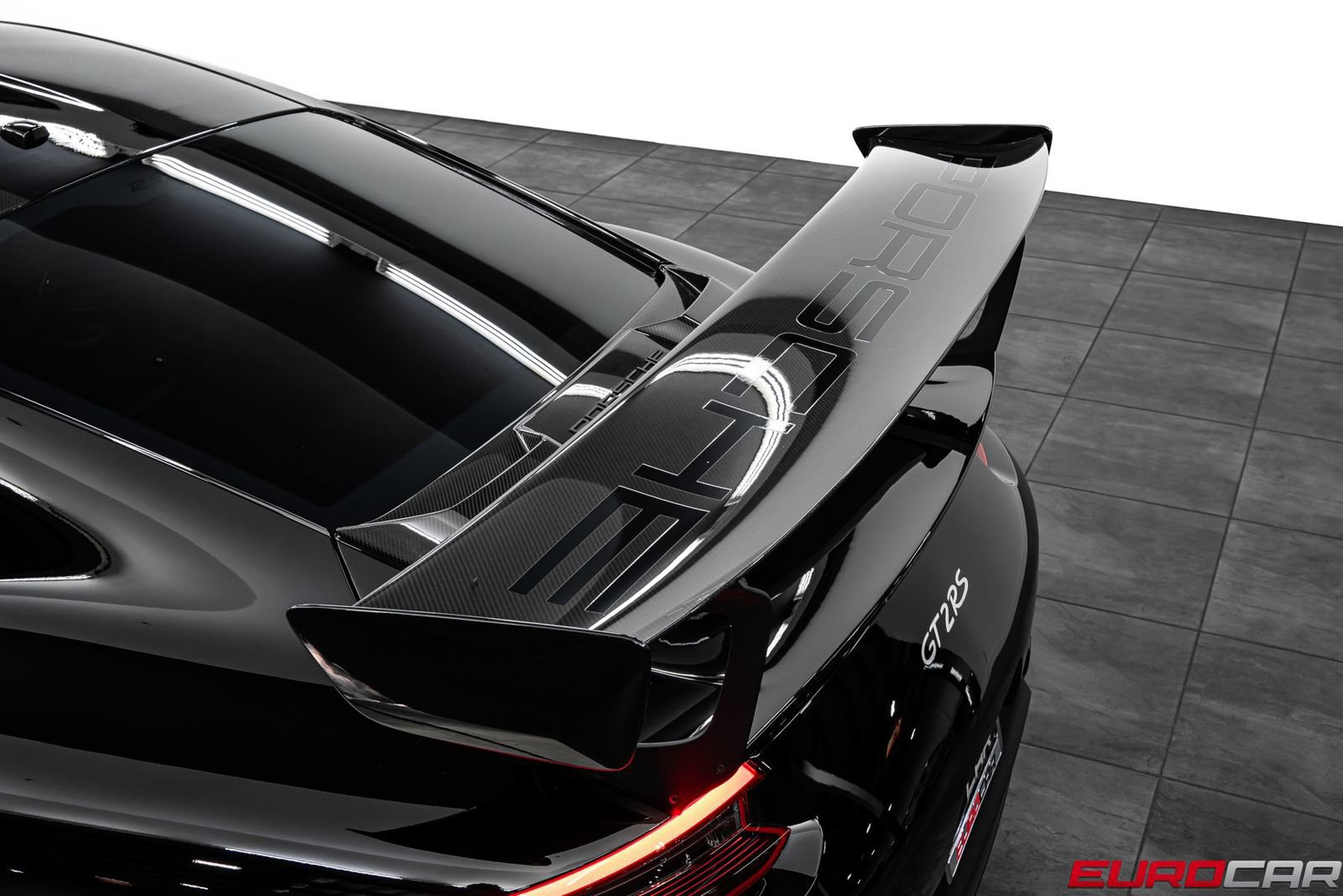 Used 2018 Porsche 911 GT2 RS RWD image 25