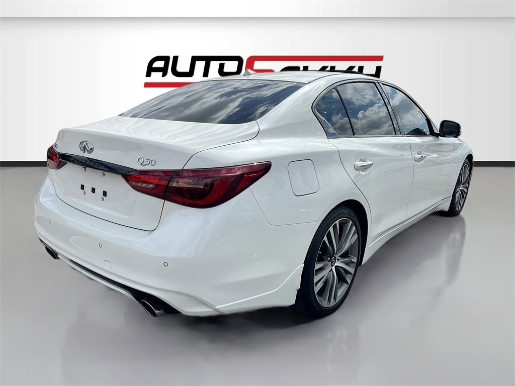 Used 2024 INFINITI Q50 Sensory image 7