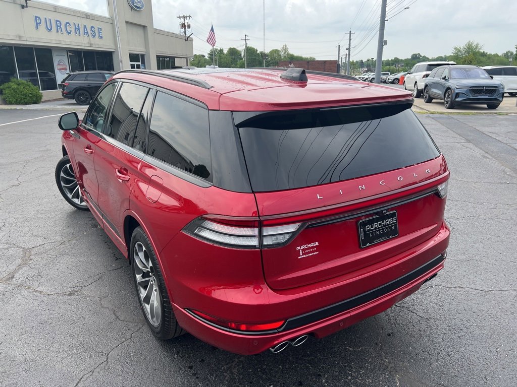 New 2025 Lincoln Aviator AWD w/ Jet Appearance Package image 14