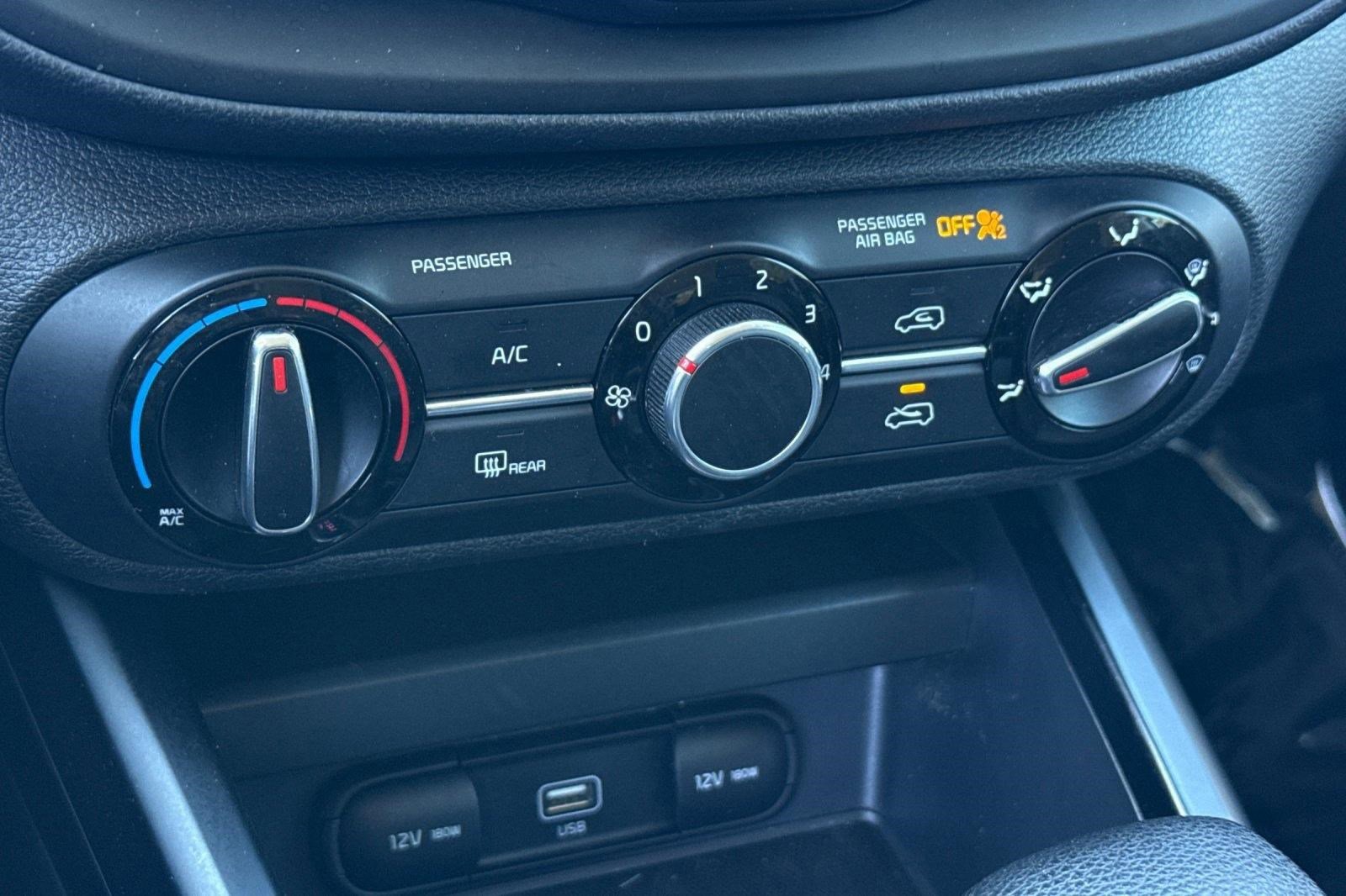 Used 2022 Kia Soul LX w/ Technology Package image 15