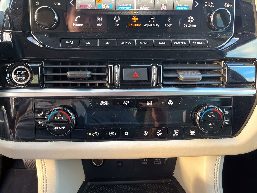 Used 2022 Nissan Pathfinder Platinum w/ Cargo Package image 18