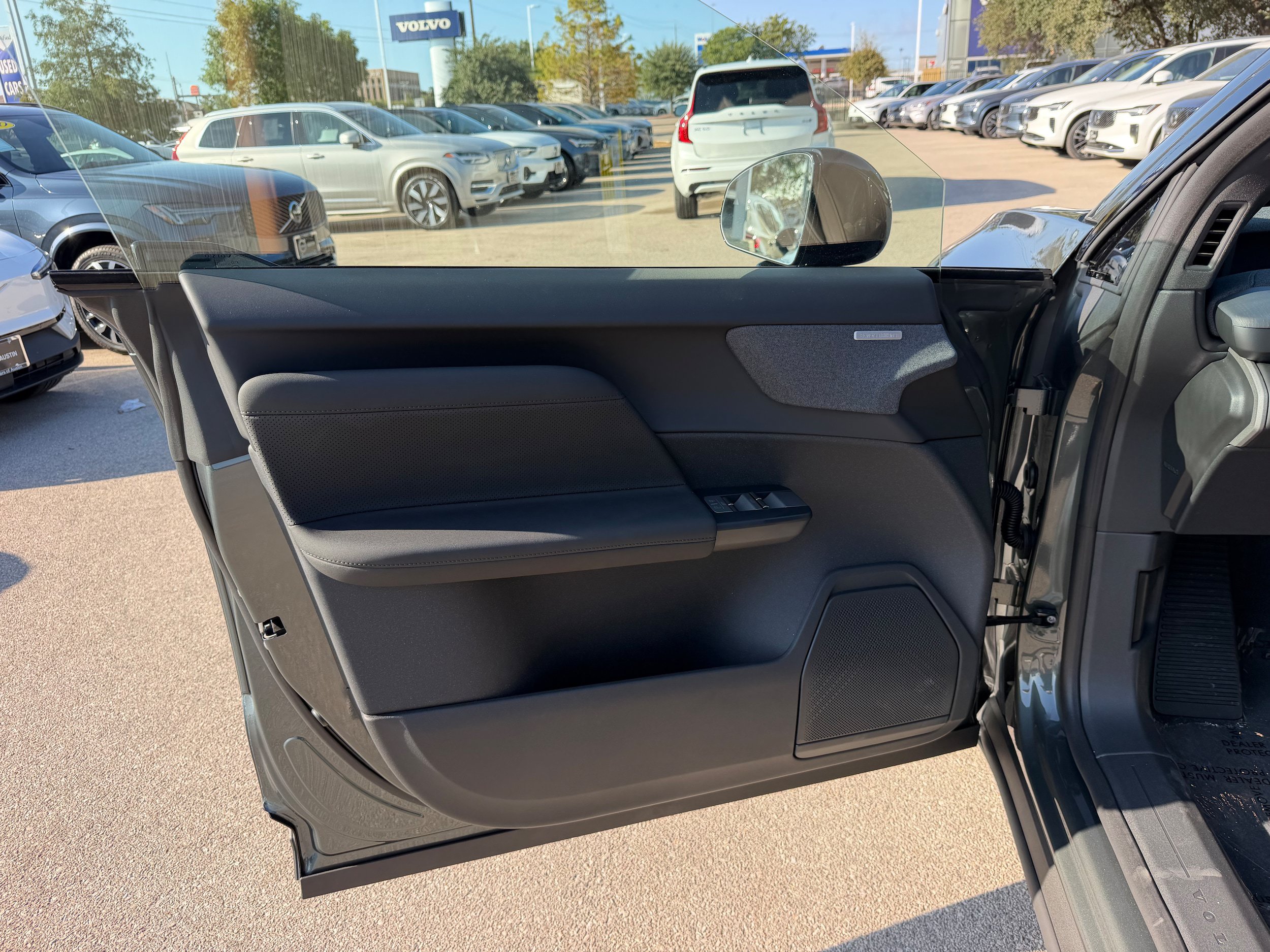 New 2027 Volvo EX60 Ultra AWD/4WD image 25