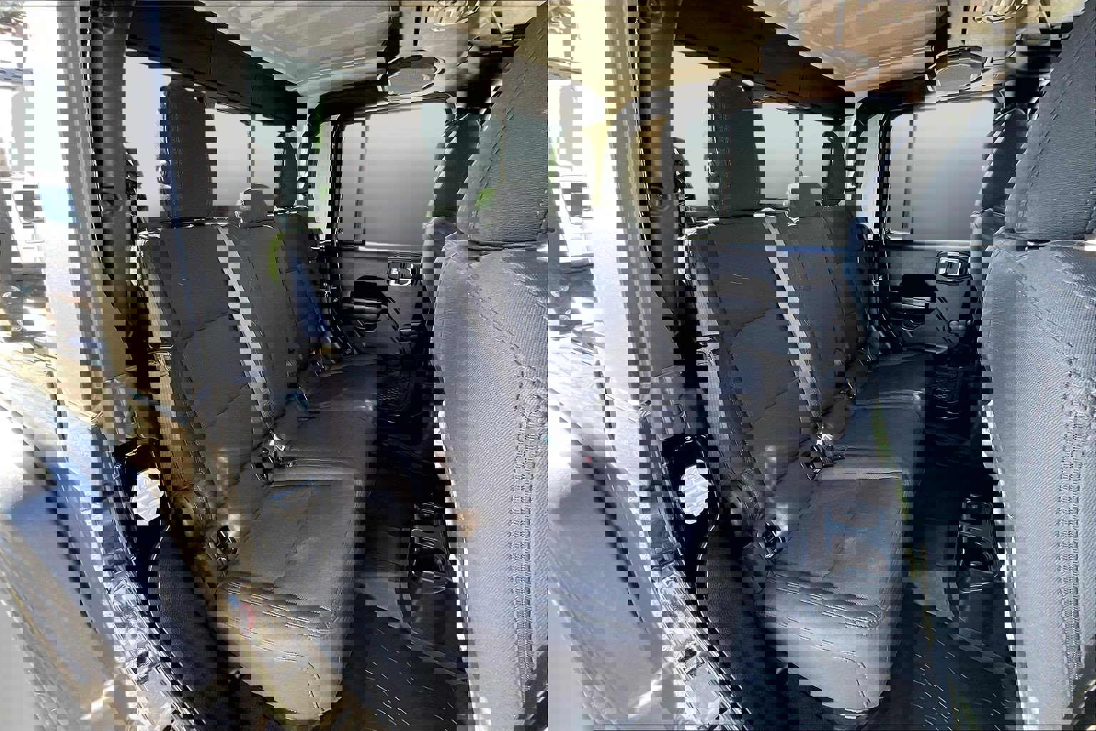 Used 2023 Jeep Gladiator Sport image 26