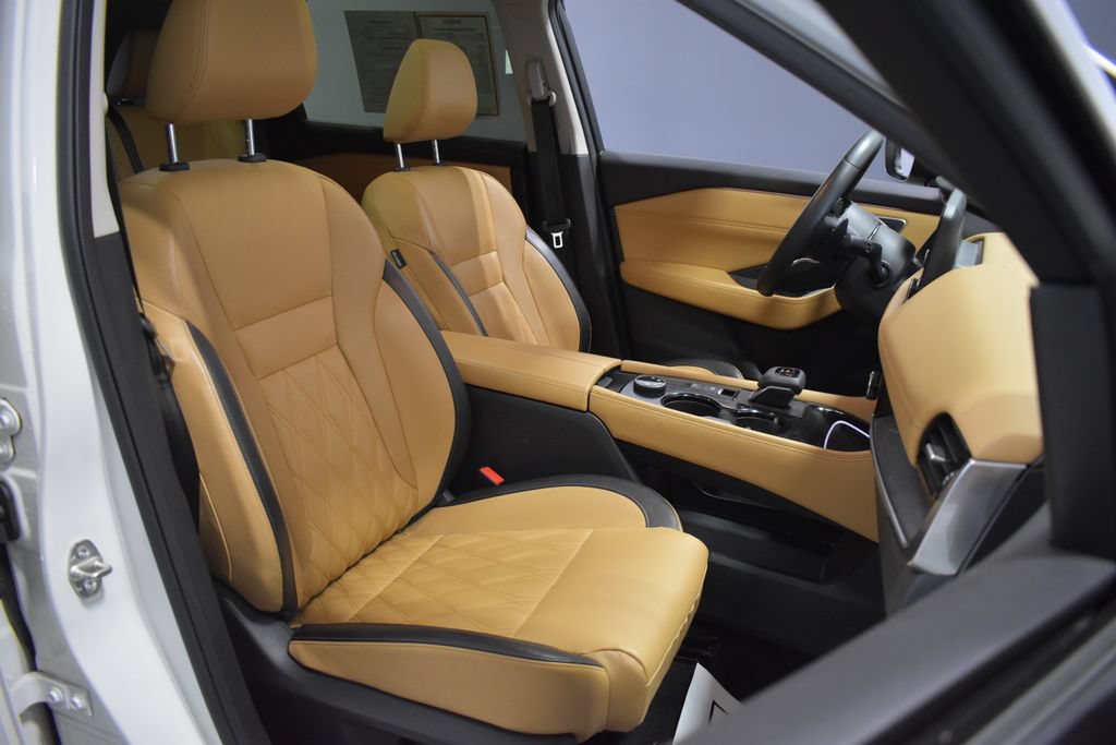 Certified 2023 Nissan Rogue Platinum AWD/4WD image 14