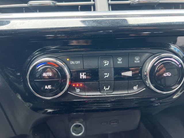 Used 2024 Chevrolet Trax RS w/ Driver Confidence Package image 17