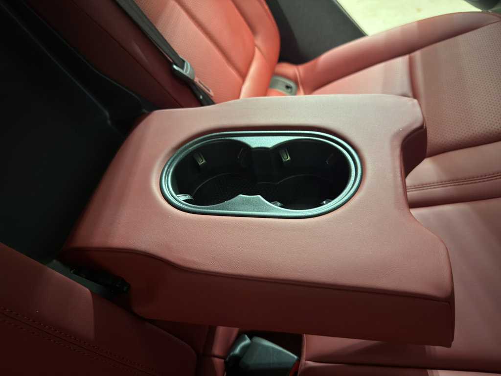 Used 2019 Porsche Macan image 28