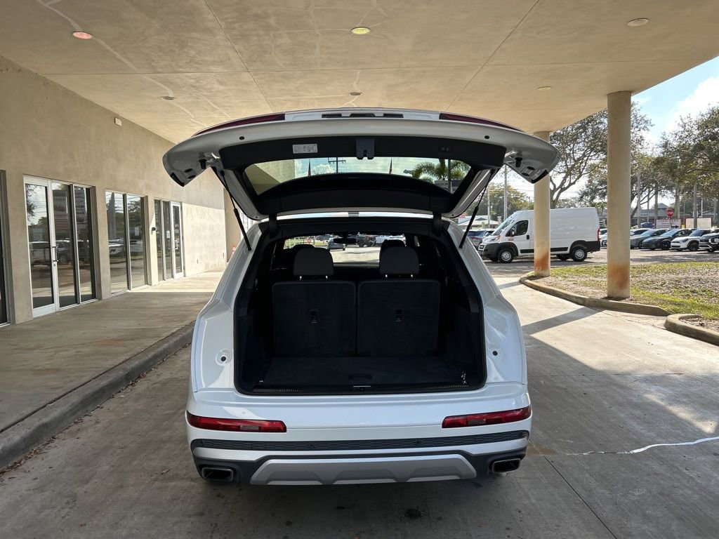 Used 2025 Audi Q7 3.0T Premium Plus image 34