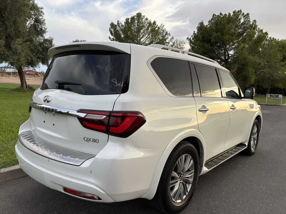 Used 2021 INFINITI QX80 Luxe image 9