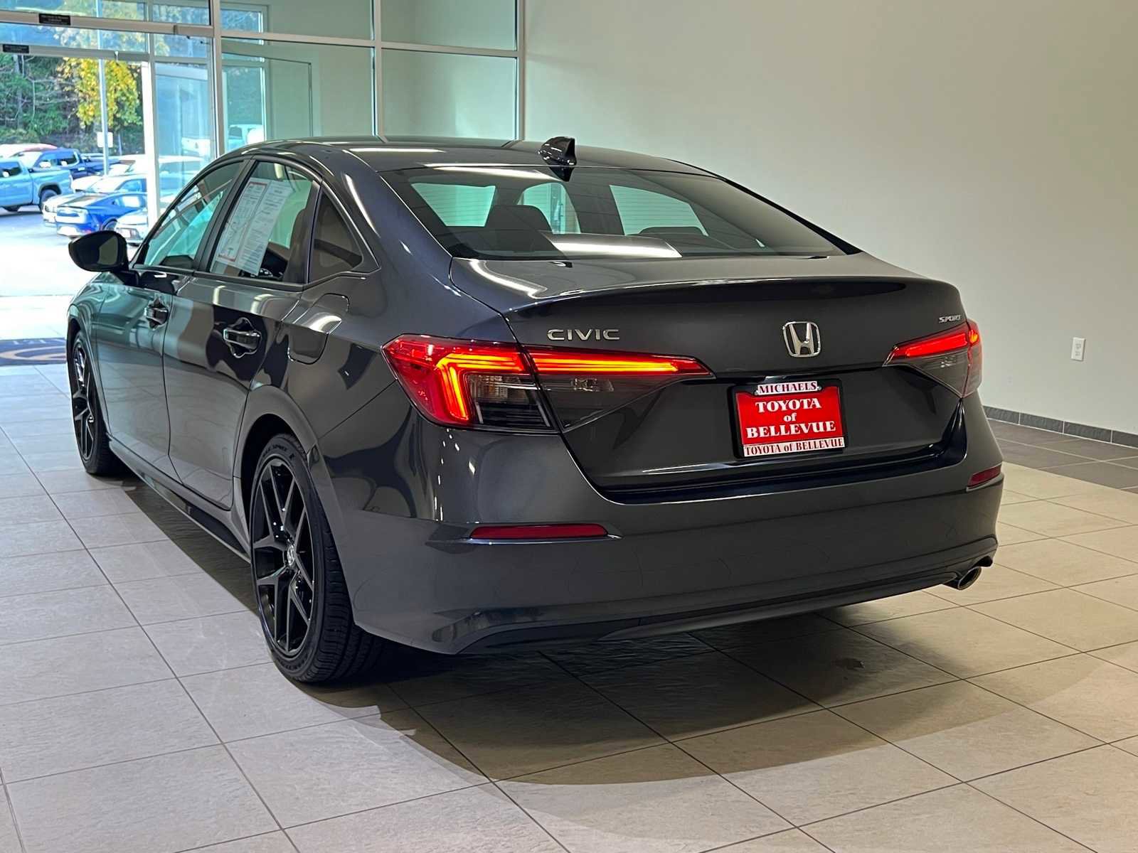 Used 2024 Honda Civic Sport image 4