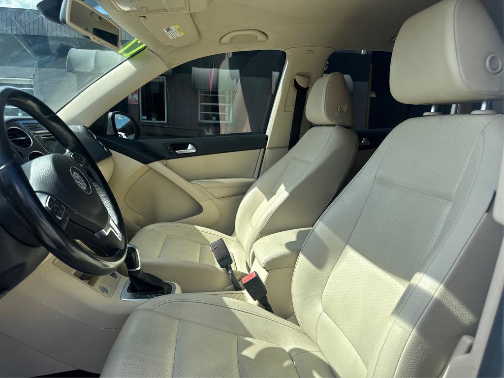 Used 2017 Volkswagen Tiguan S FWD image 9