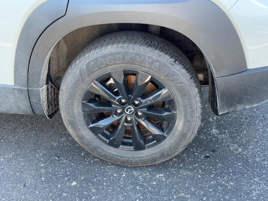 Used 2025 MAZDA CX-50 AWD 2.5 S w/ Premium Package image 5