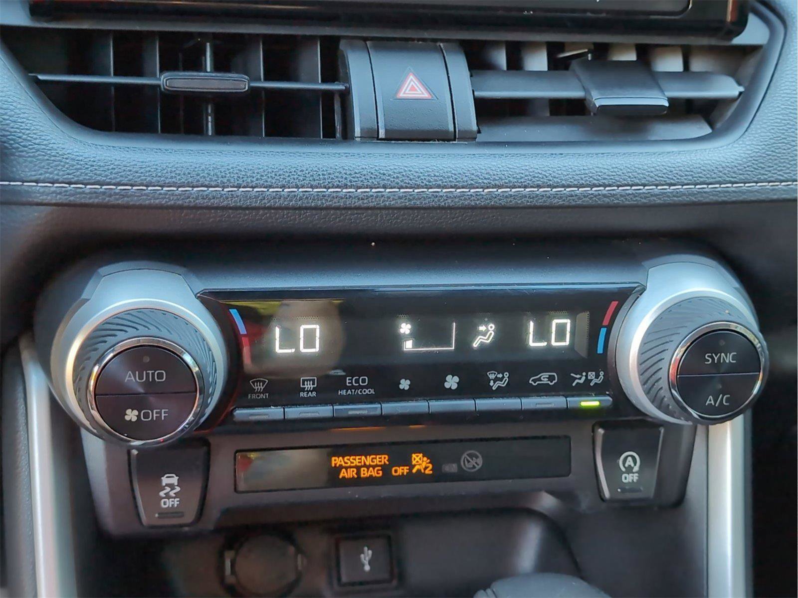 Used 2021 Toyota RAV4 XLE image 16