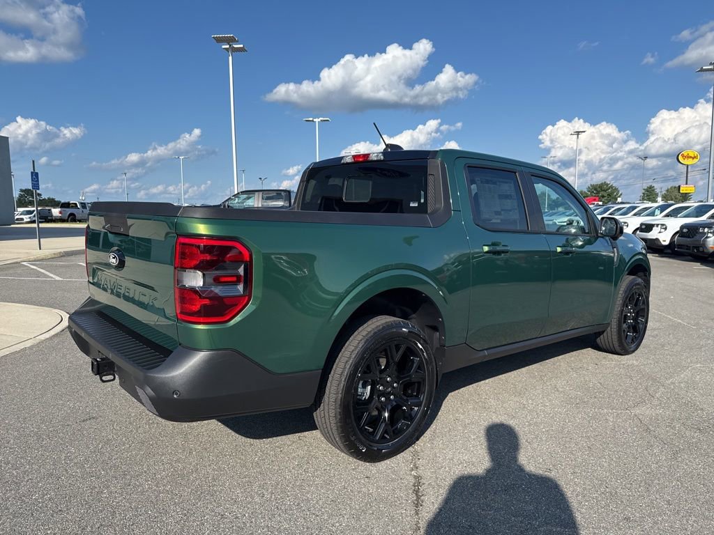 New 2025 Ford Maverick Lariat w/ Black Appearance Package image 3