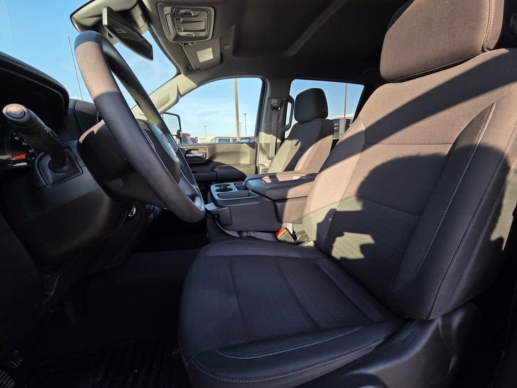 Used 2025 Chevrolet Silverado 2500 Custom w/ Custom Value Package image 23
