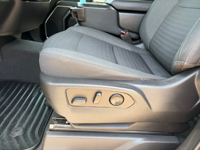 Used 2022 Chevrolet Silverado 1500 LT AWD/4WD image 17