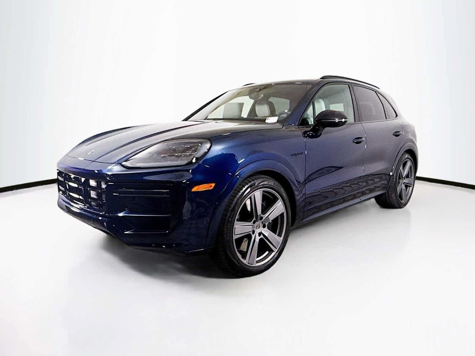 New 2025 Porsche Cayenne Turbo AWD/4WD image 1