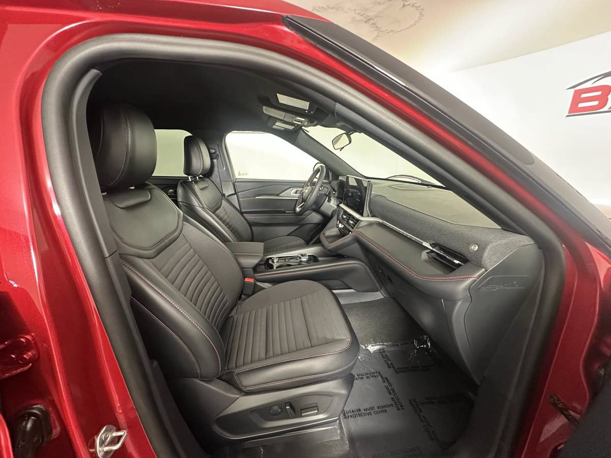 Used 2026 Ford Explorer ST-Line AWD/4WD image 24