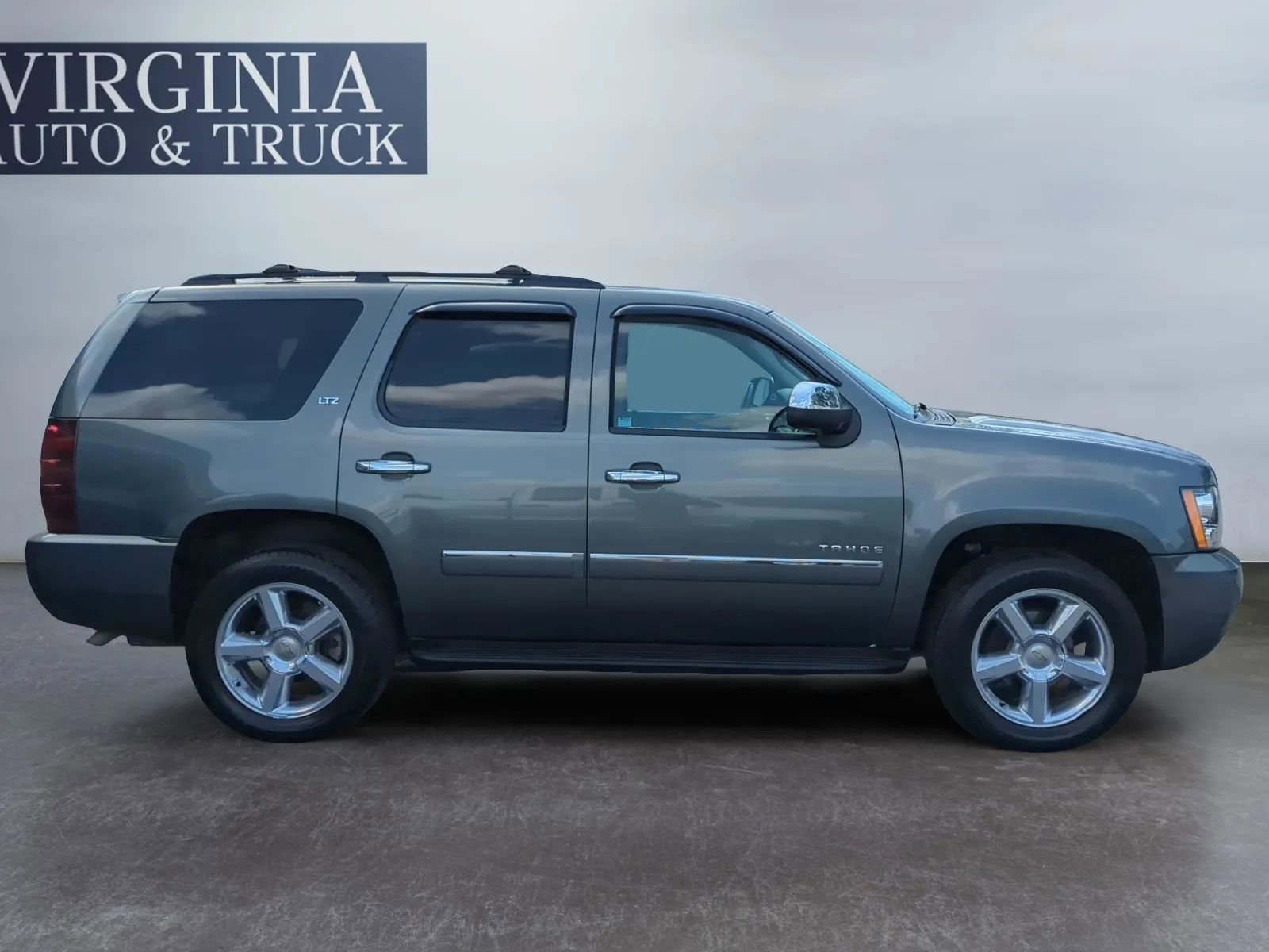 Used 2011 Chevrolet Tahoe LTZ RWD image 7