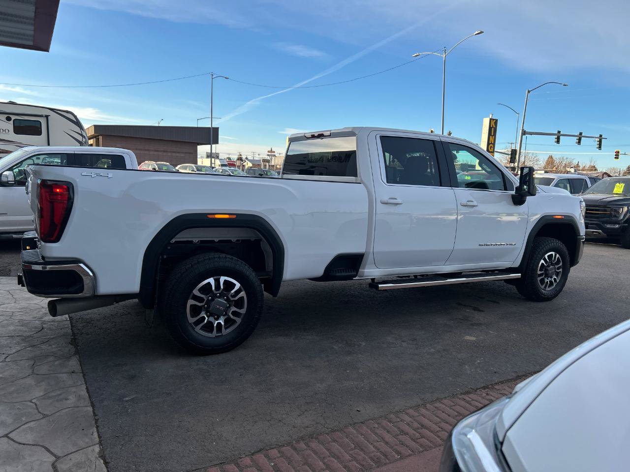 Used 2024 GMC Sierra 3500 SLE AWD/4WD image 2
