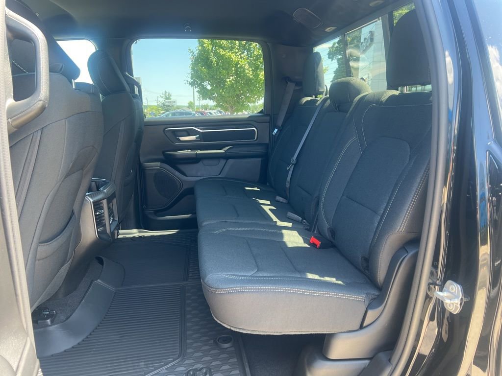 New 2026 RAM 1500 4x4 Crew Cab image 17