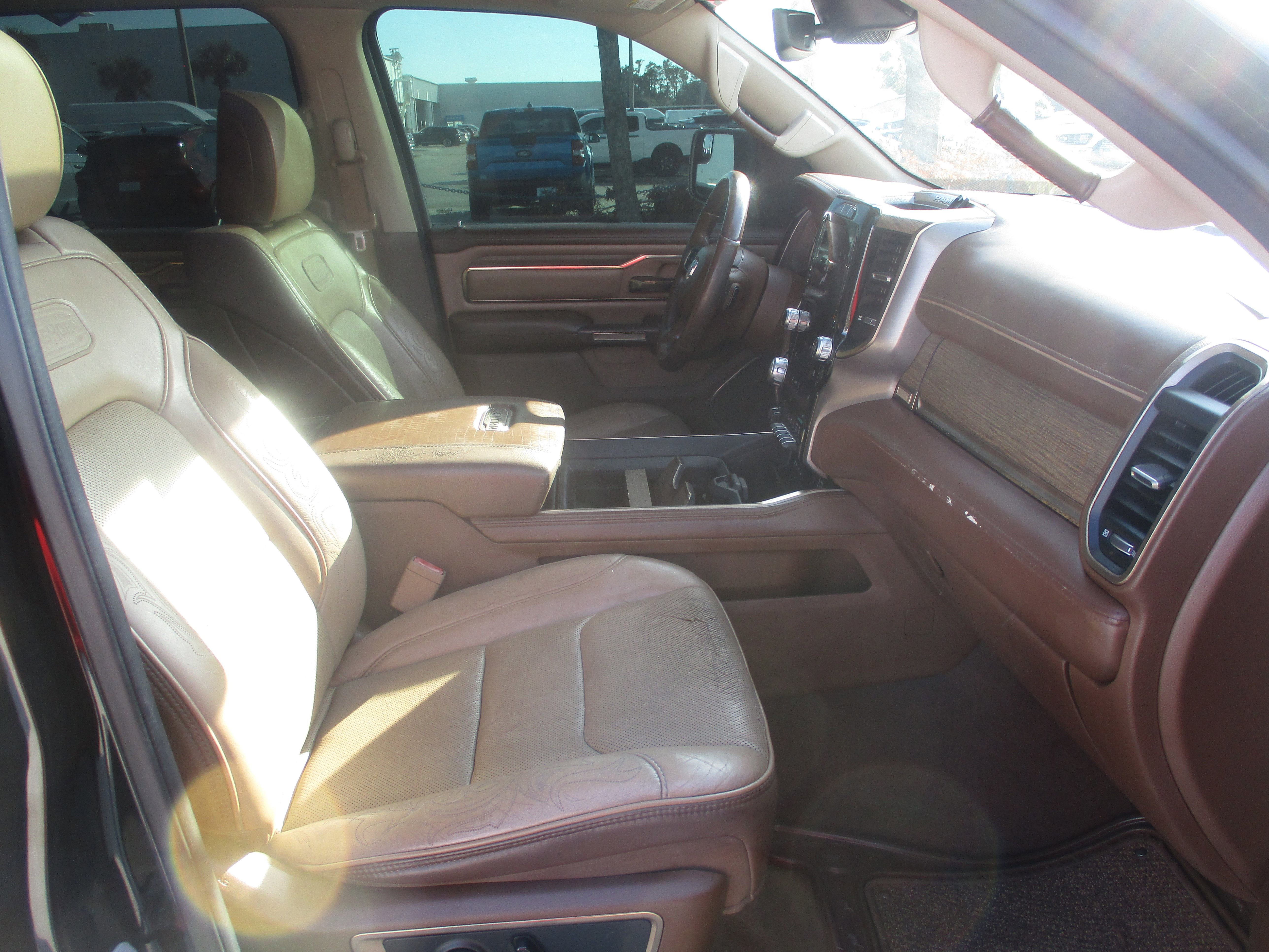 Used 2019 RAM 1500 Laramie Longhorn image 11