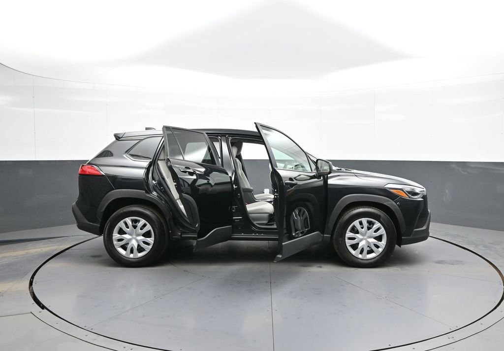 Certified 2025 Toyota Corolla Cross L image 41