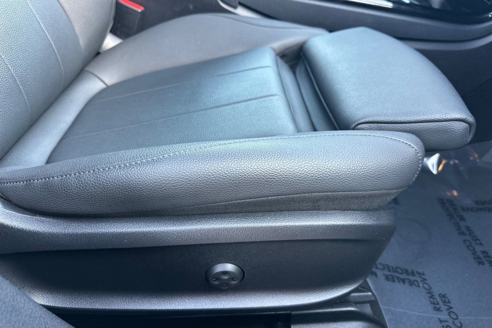 Used 2025 Mercedes-Benz CLA 250 image 23