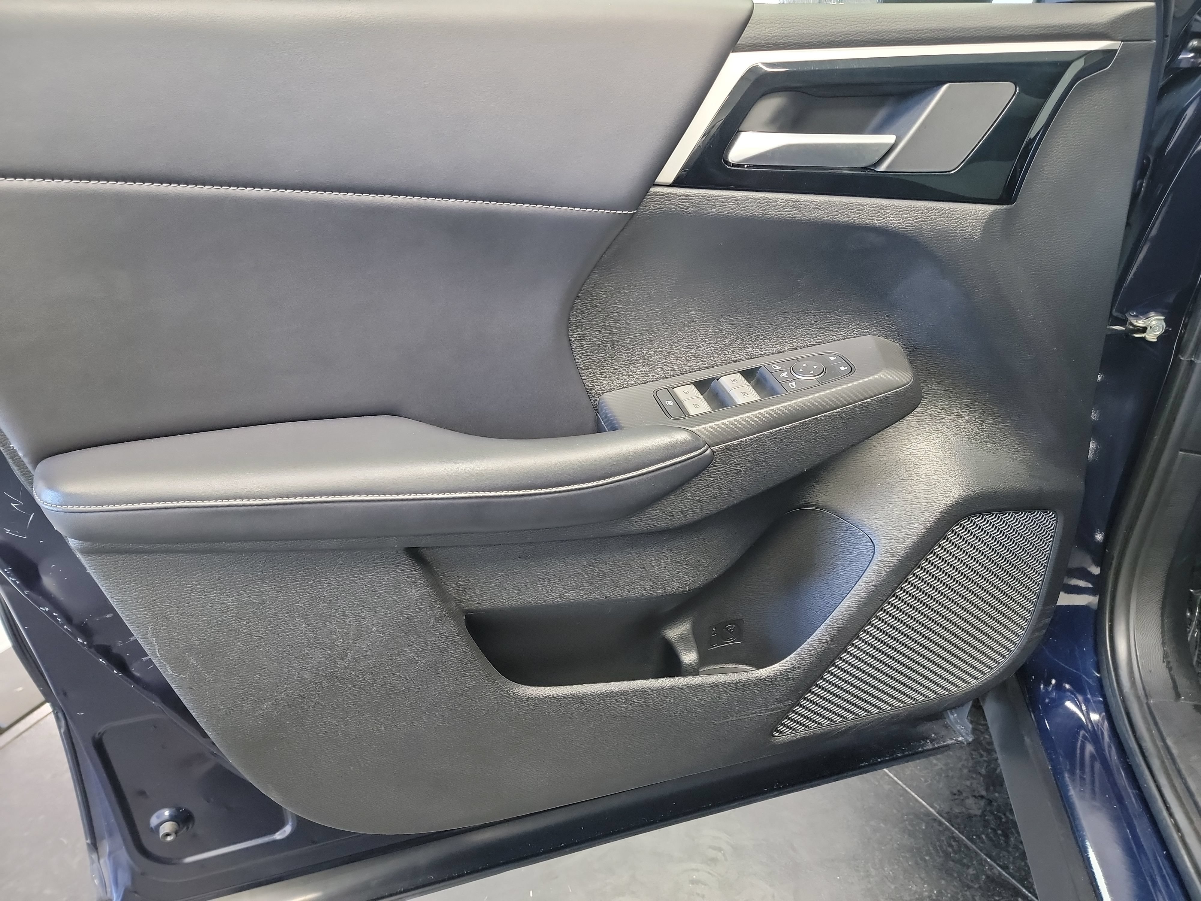 Used 2023 Mitsubishi Outlander SE FWD image 13