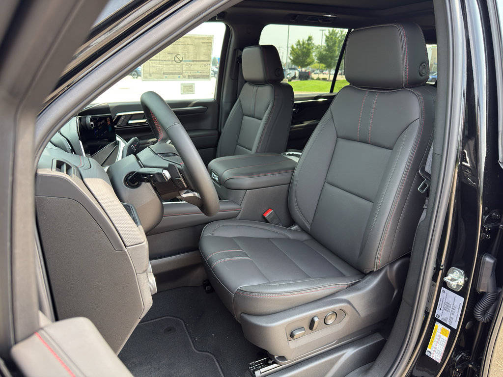 New 2026 Chevrolet Suburban RST w/ Comfort Package AWD/4WD image 14