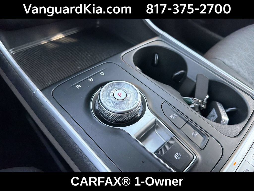 Certified 2026 Kia Carnival LXS FWD image 24