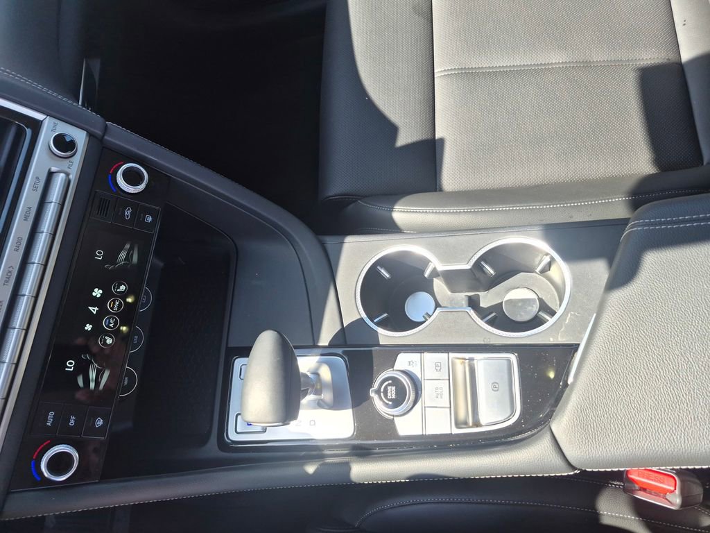 Used 2026 Genesis G70 2.5T RWD image 18