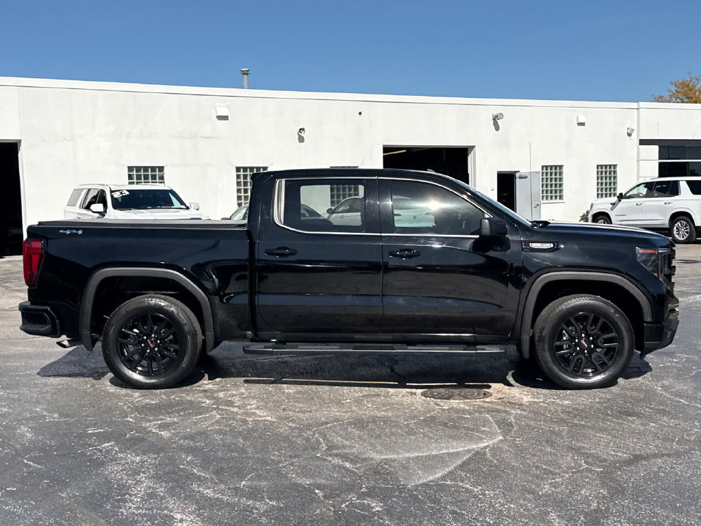 Certified 2024 GMC Sierra 1500 Elevation w/ LPO, Elevation Black Package AWD/4WD image 6