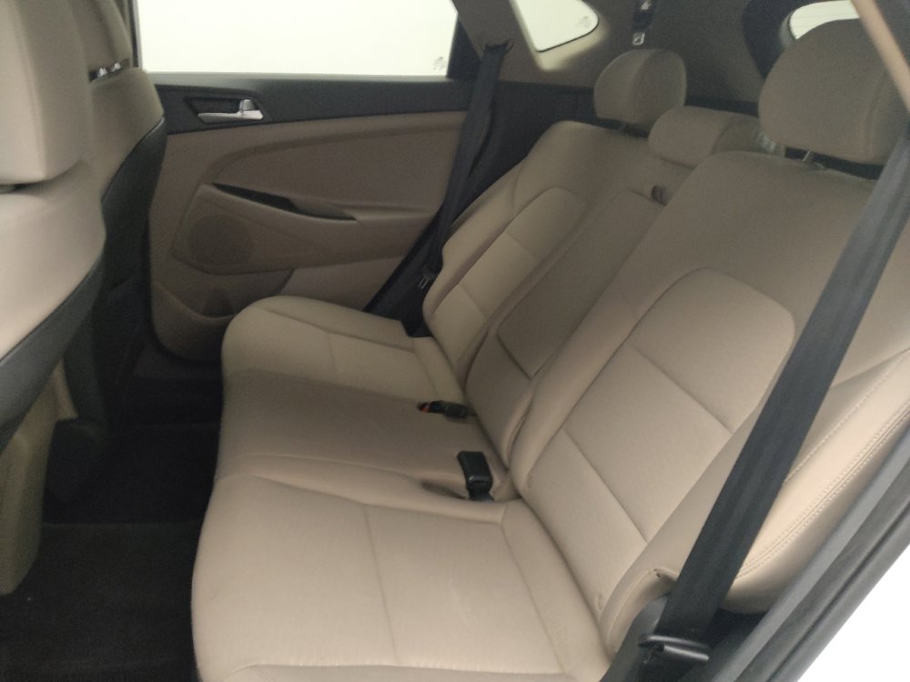 Used 2019 Hyundai Tucson Value w/ Cargo Package image 18