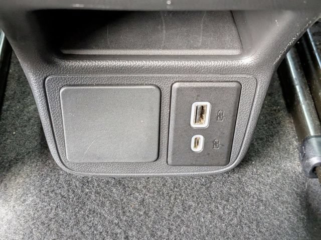 Used 2024 Buick Encore GX Sport Touring AWD/4WD image 19