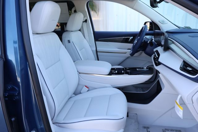 New 2026 Buick Enclave Avenir w/ Super Cruise Package FWD image 22
