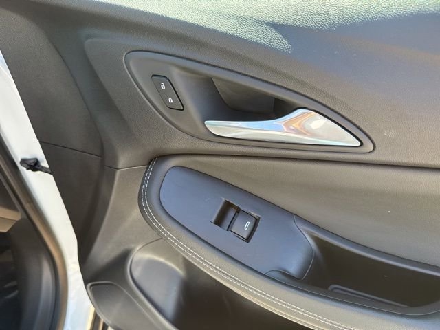 Used 2025 Buick Encore GX Preferred image 48
