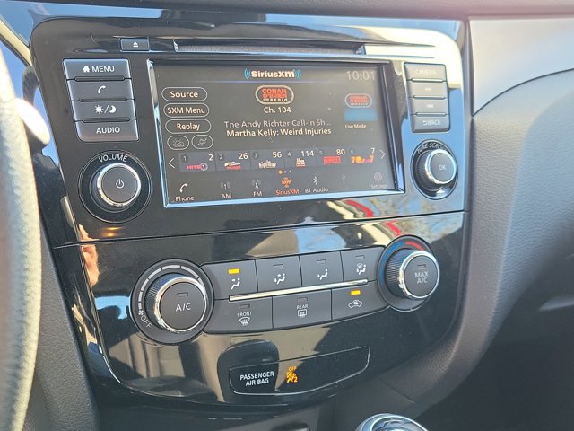 Used 2021 Nissan Rogue Sport S image 28