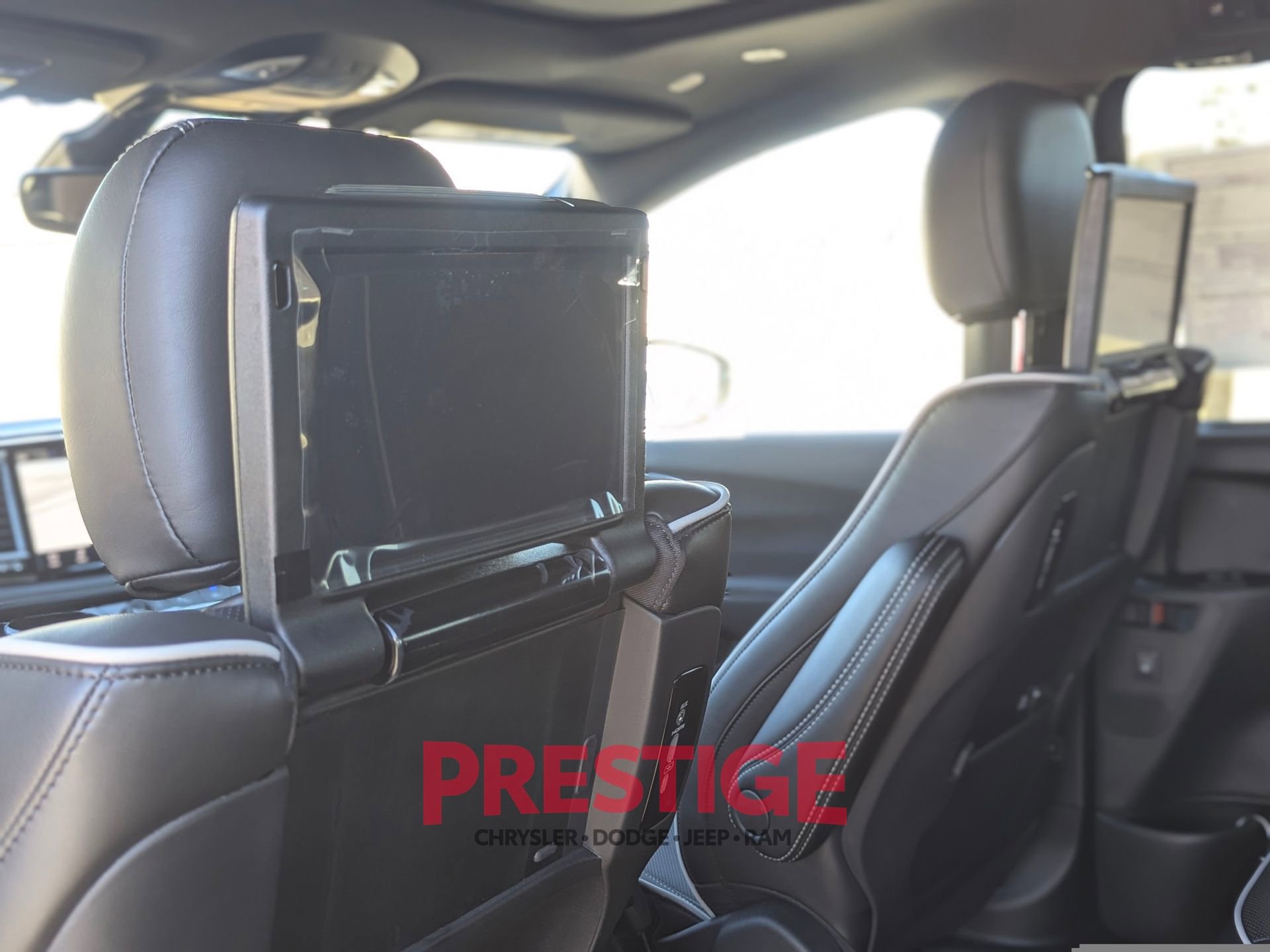 New 2026 Chrysler Pacifica Limited AWD/4WD image 30