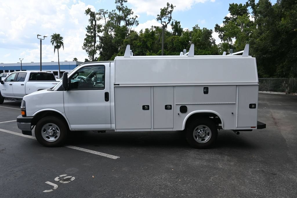 New 2025 Chevrolet Express 3500 w/ Power Convenience Package RWD video 2