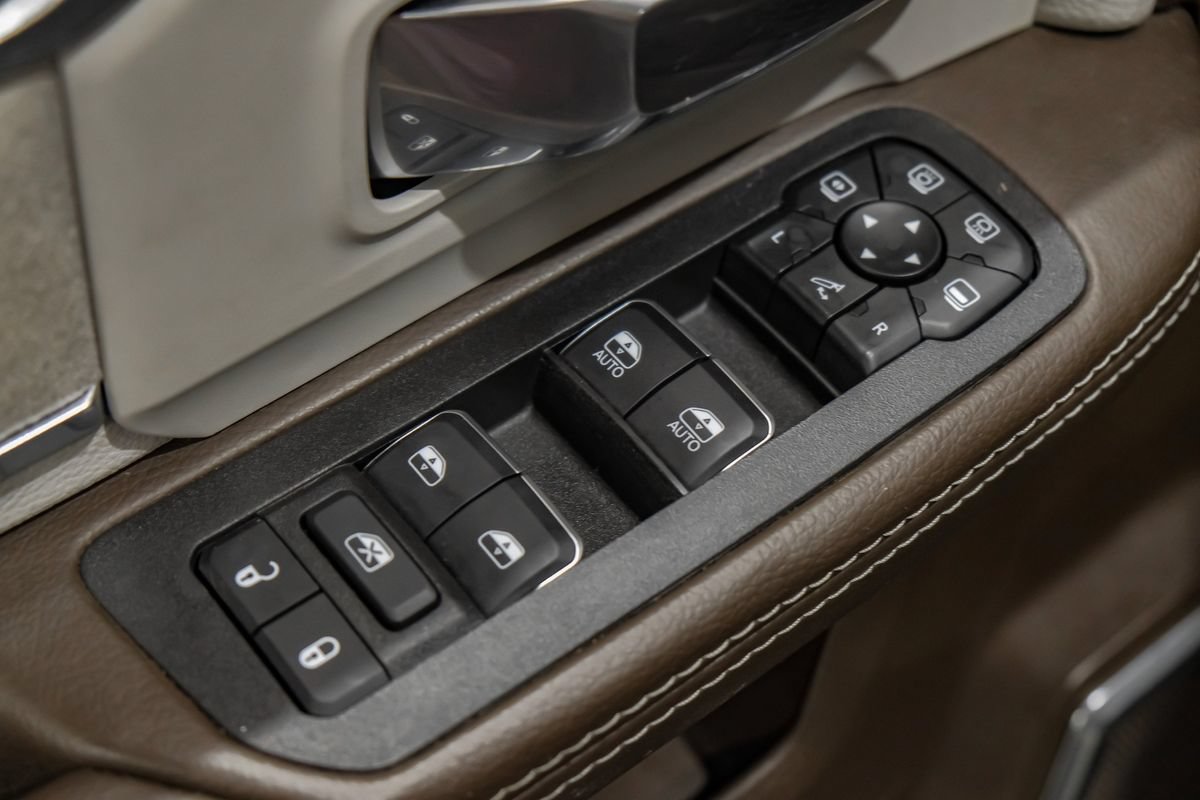 Used 2026 RAM 3500 Laramie AWD/4WD image 44